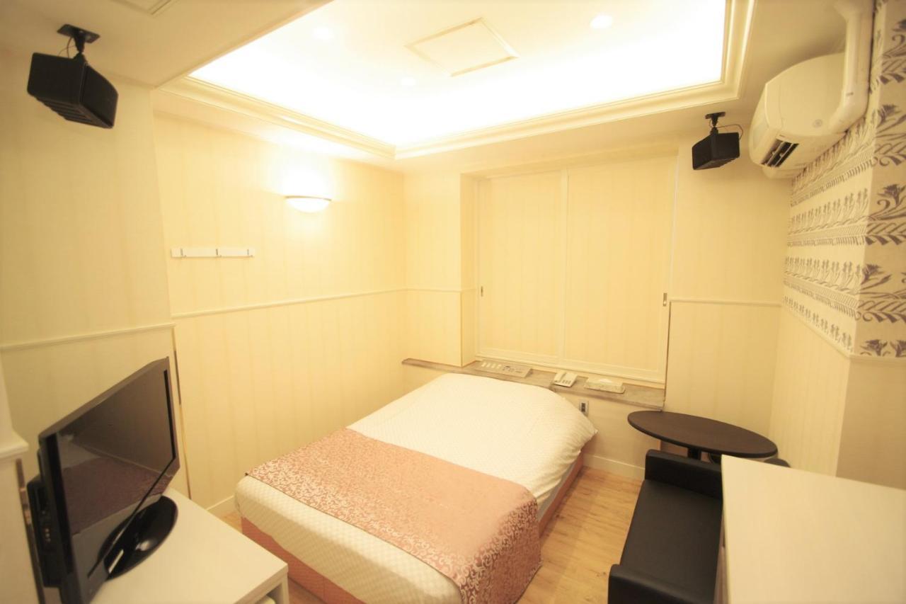 Hotel Crystal 大人専用 Токио Экстерьер фото