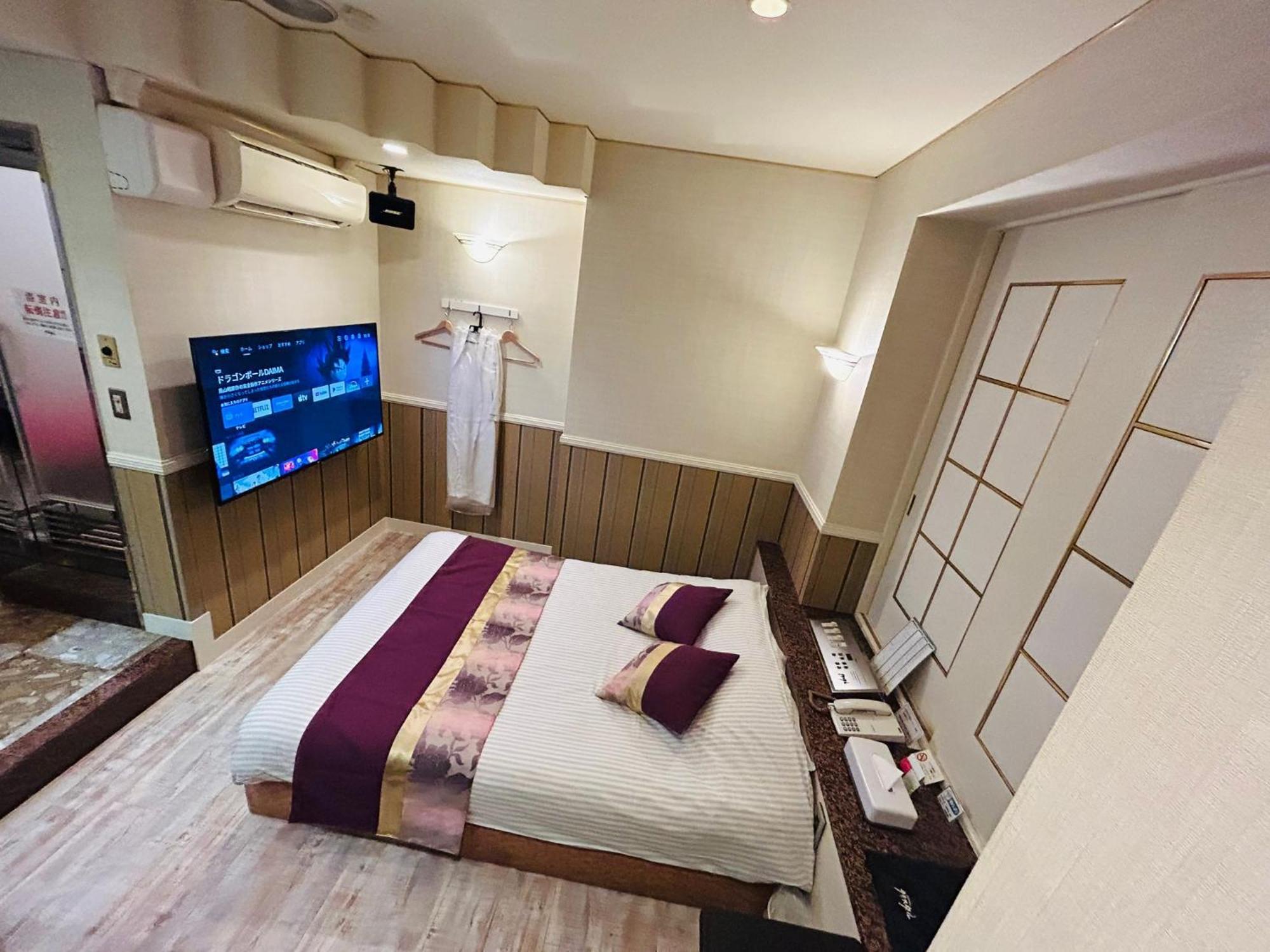 Hotel Crystal 大人専用 Токио Экстерьер фото